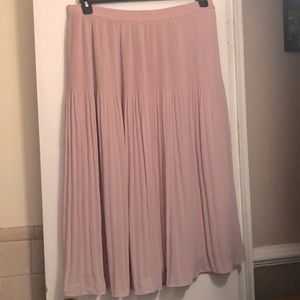 Pink pleated H&M long skirt. Size XL.